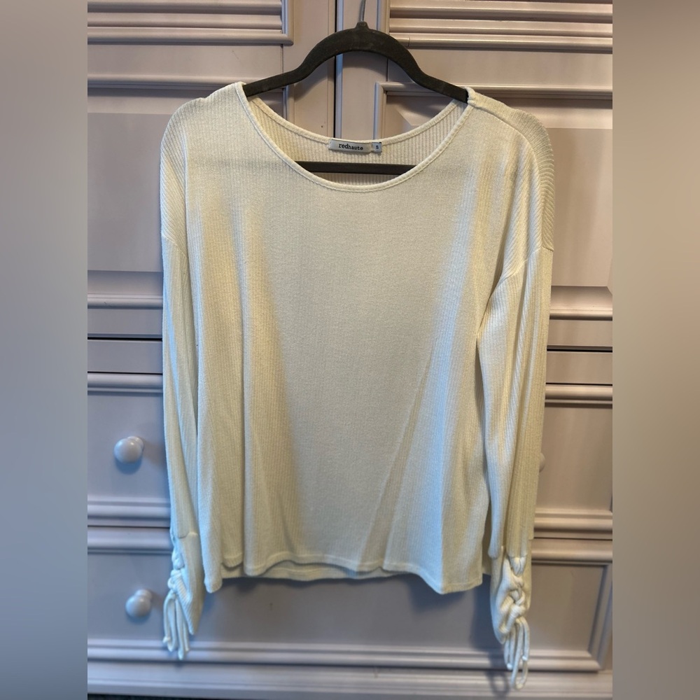 Red Haute Women's Ribbed Long Sleeve Top